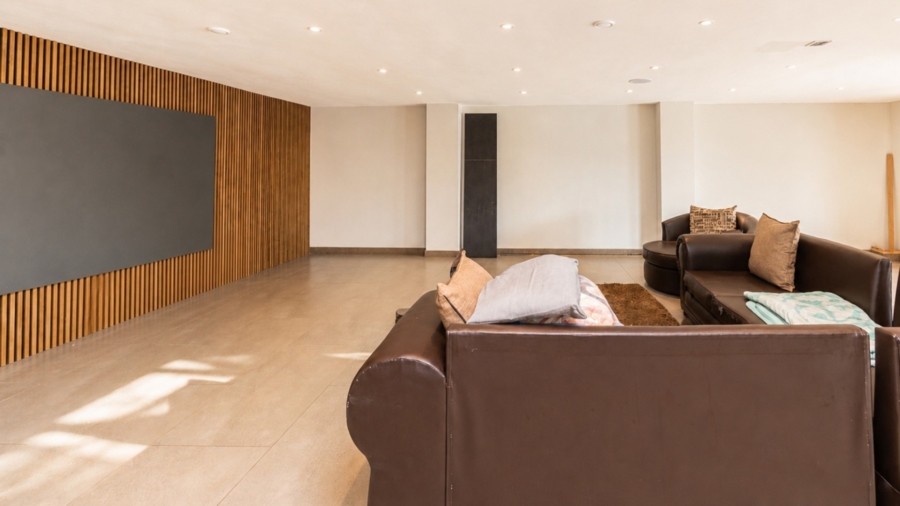 8 Bedroom Property for Sale in Birdwood Estate North West